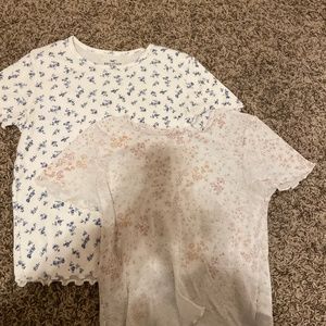 2 flower tees